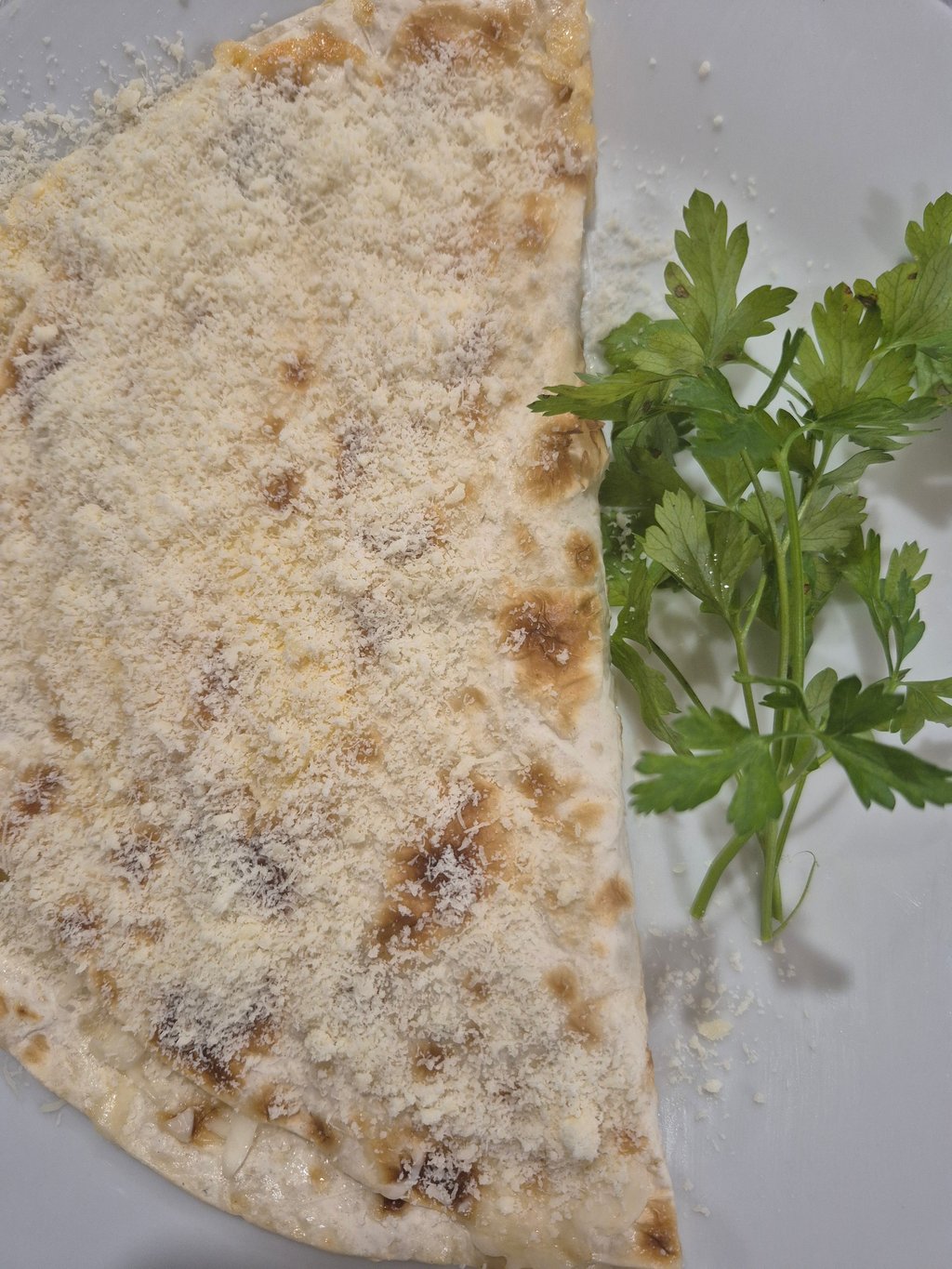 лаваш з крабовими паличками та овочами