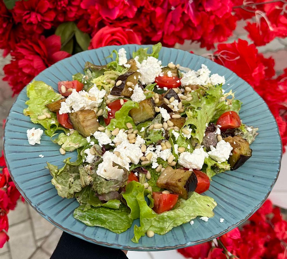 Салат з хрусткими баклажанами NEW