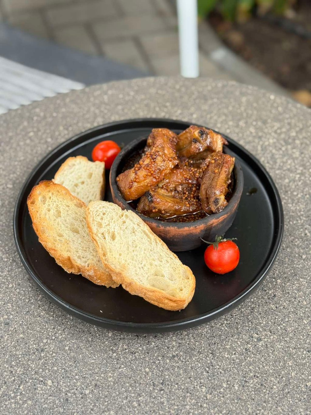 Реберця в медово-гірчичному соусі