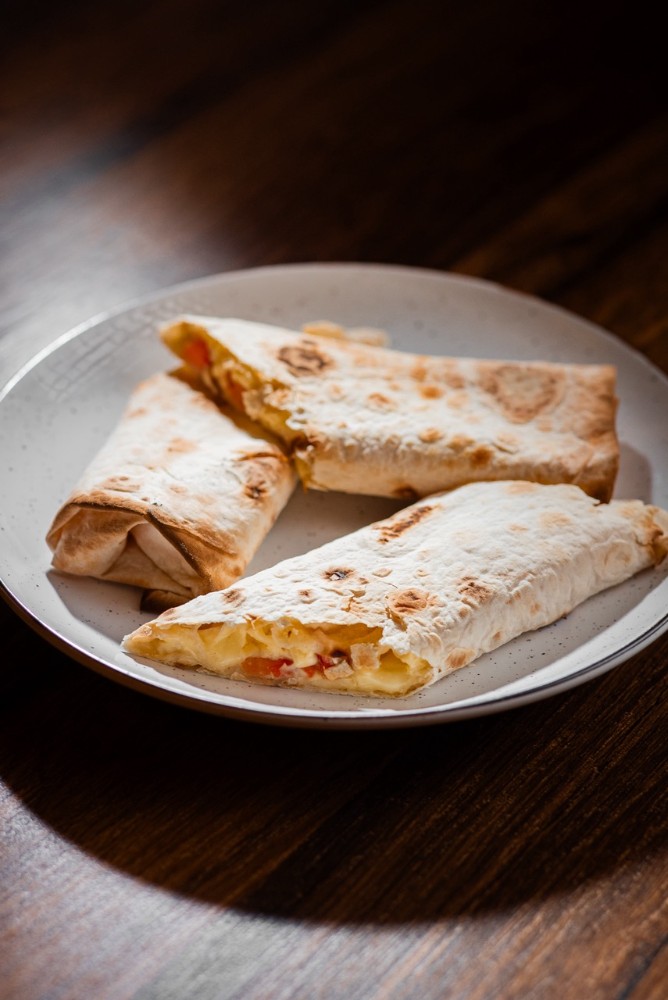 Лаваш з сулугуні