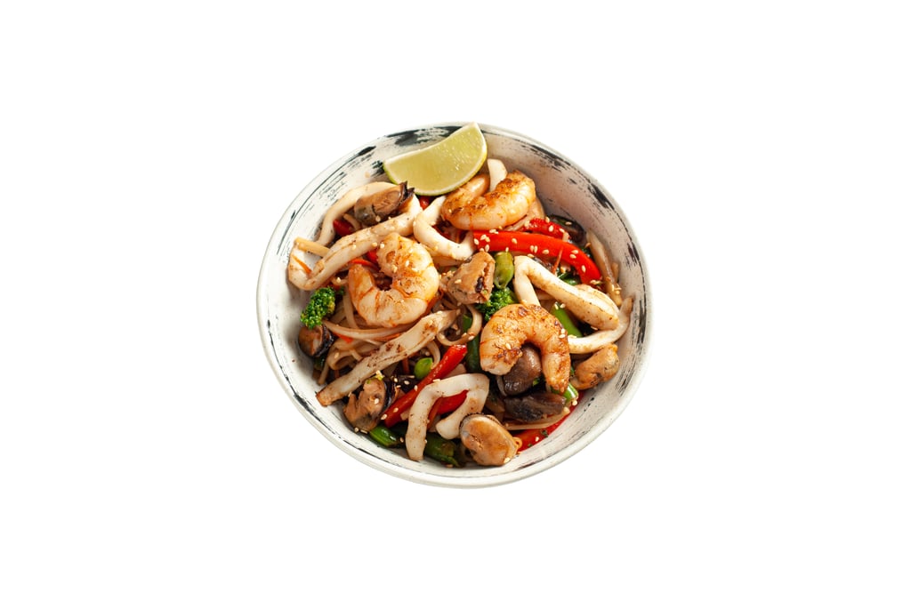 WOK з морським коктейлем та овочами