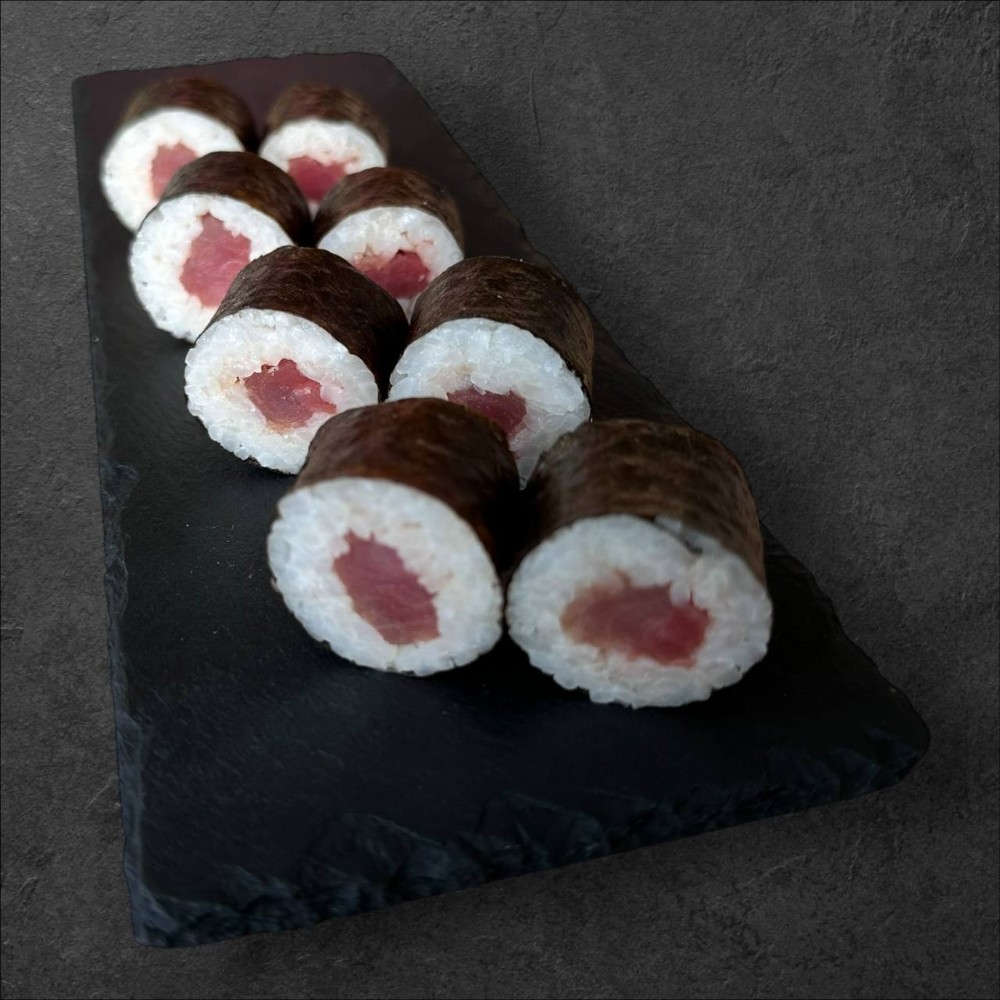 Макі з тунцем