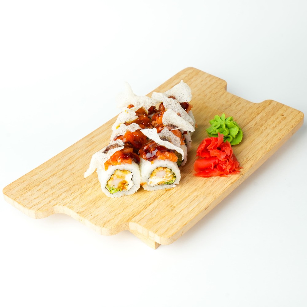 VIP Shrimp Tempura roll with Mango sause