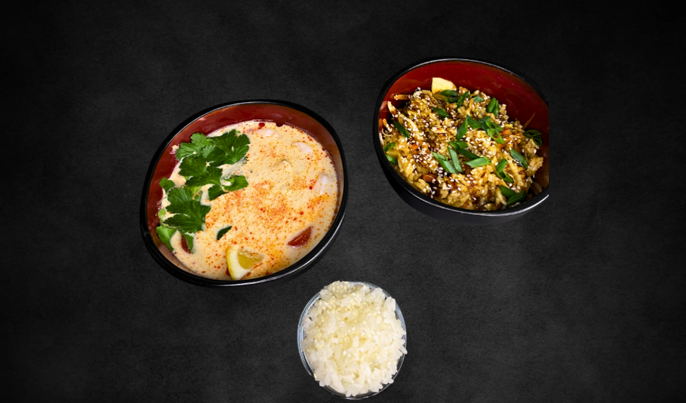 Lunch with tom yum and rice with chicken