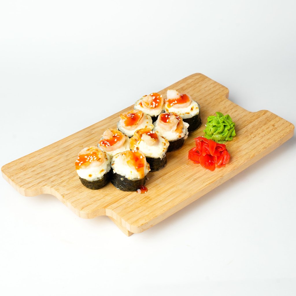 Baked roll with shrimp