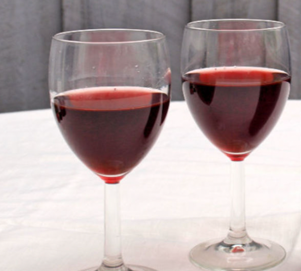 Homemade Wine Red Semi-Sweet-წითელი ნახ.ტკბილი ღვინო სახლის