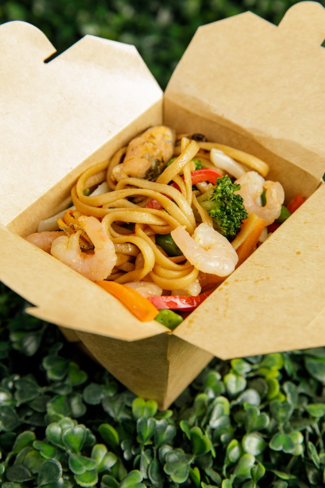 Локшина з морепродуктами (325г)