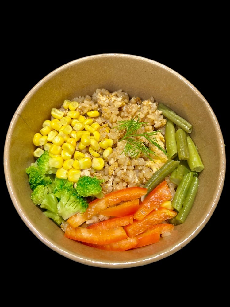 Рис з яйцем та овочами (270 г)