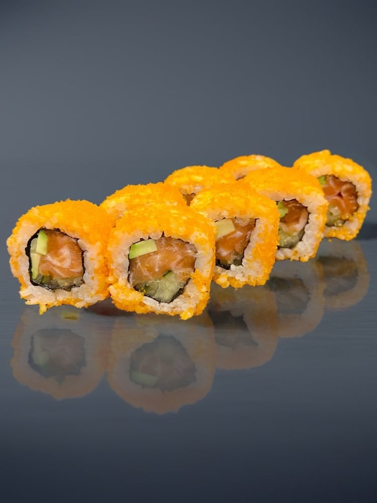 Каліфорнія  з лососем в ікрі (230г)