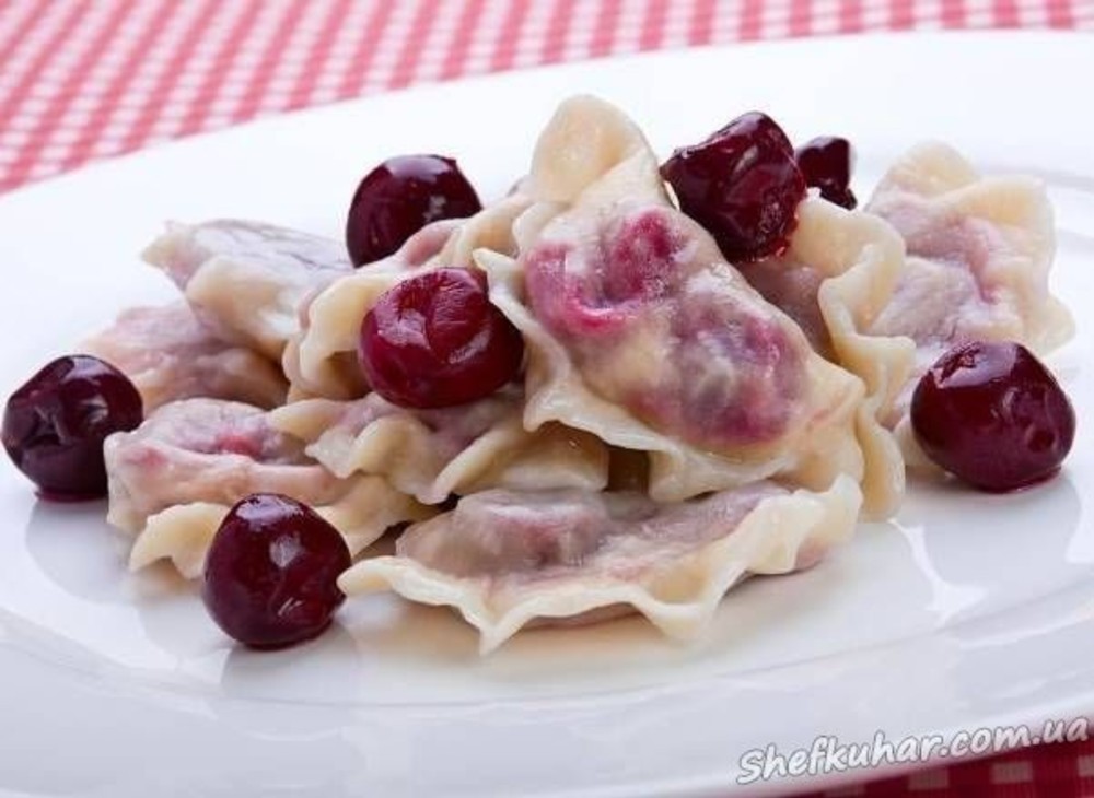 Вареники з вишнею  200г