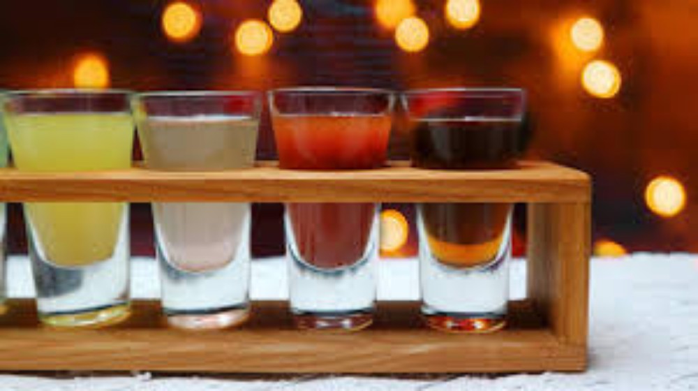 Наливки (Смородина, Вишня , Калган, Абрикос)