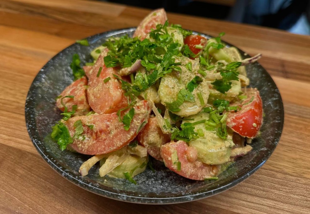ქართული  სალათი ნიგვზით/Cucumber and tomato salad with walnuts