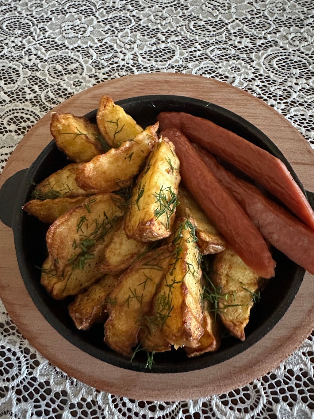 СКОВОРІДКА З МИСЛИВСЬКИМИ КОВБАСКАМИ