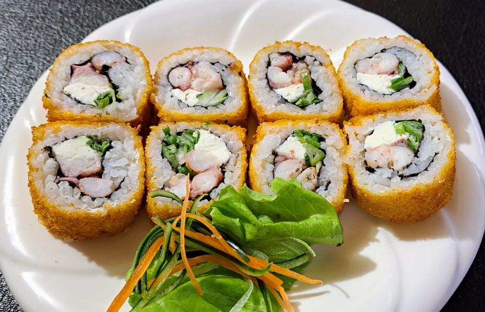 TAKO ROLL