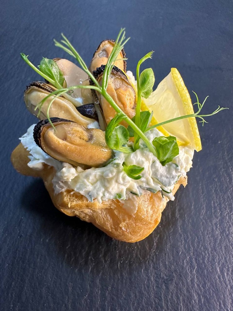 Профітроль з мідіями 50грам