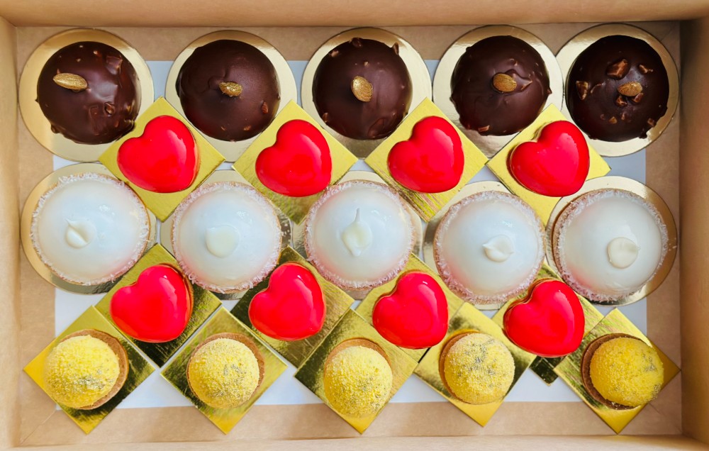 Бокс Десерти №2 (935 грам)