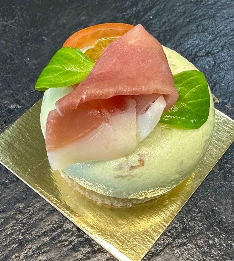 Чіз кейк з авокадо та хамоном 40 грам