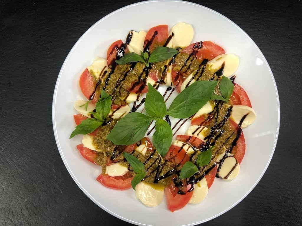 Салат Капрезе 300гр