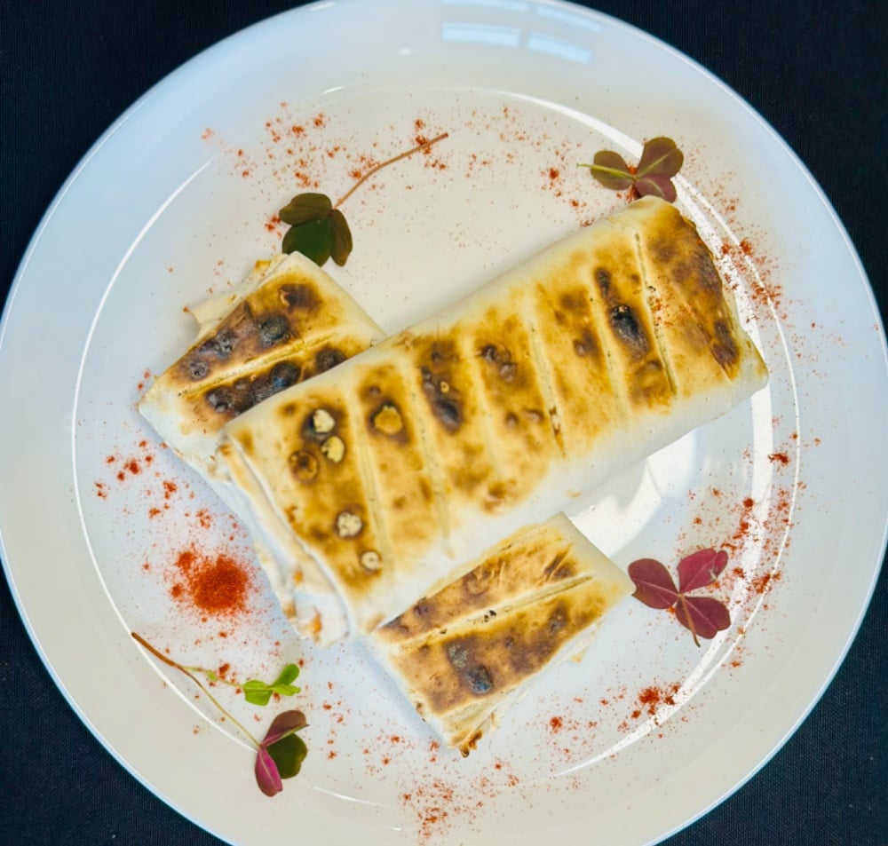 Лаваш з сулугуні