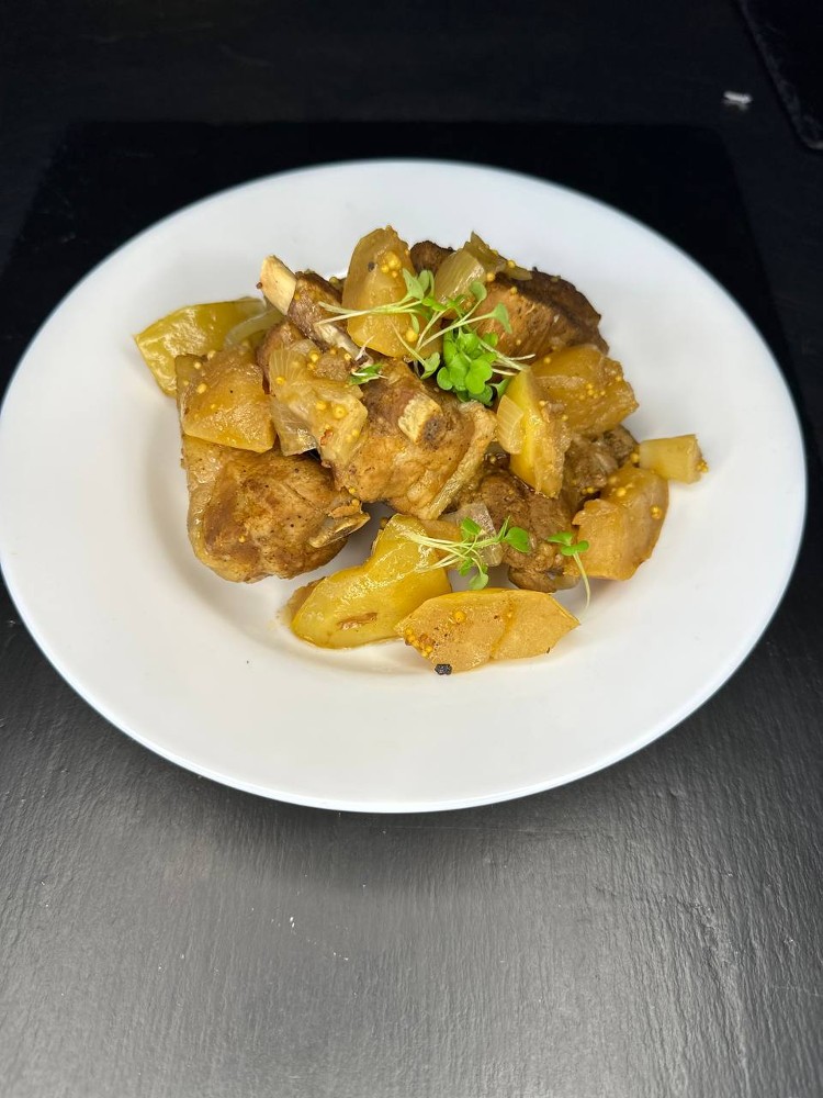 Ребра тушковані з медом та діджонською гірчицею