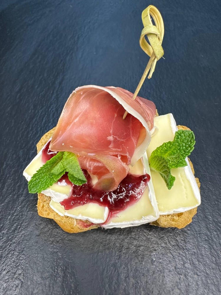 Профітроль з хамоном 40 грам