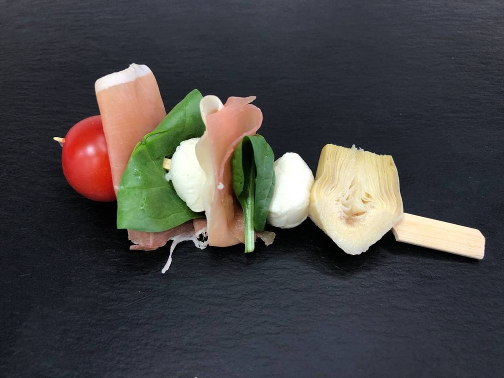 Шпажка з артишоком і хамоном