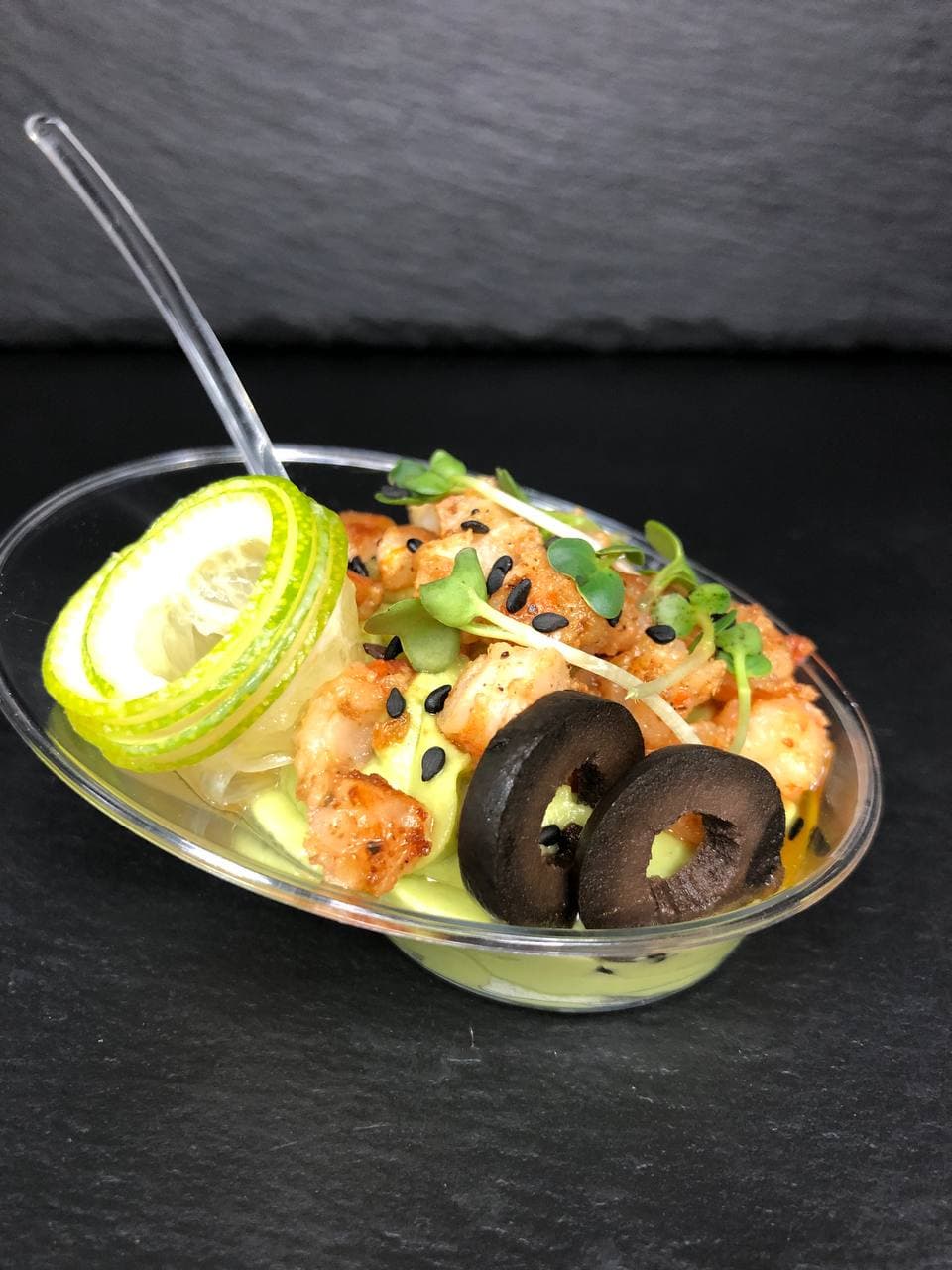 Креветки з гуакамоле в стаканчику 50гр