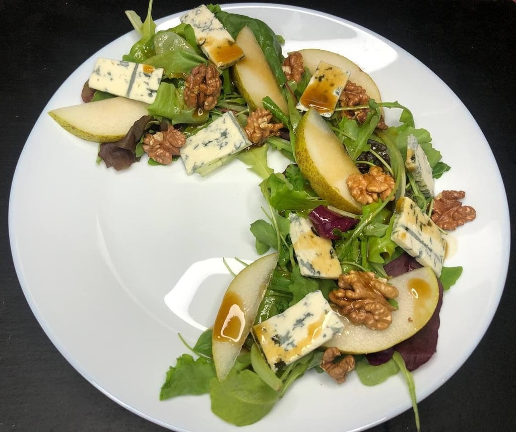 Салат з грушею та дорблю 150гр