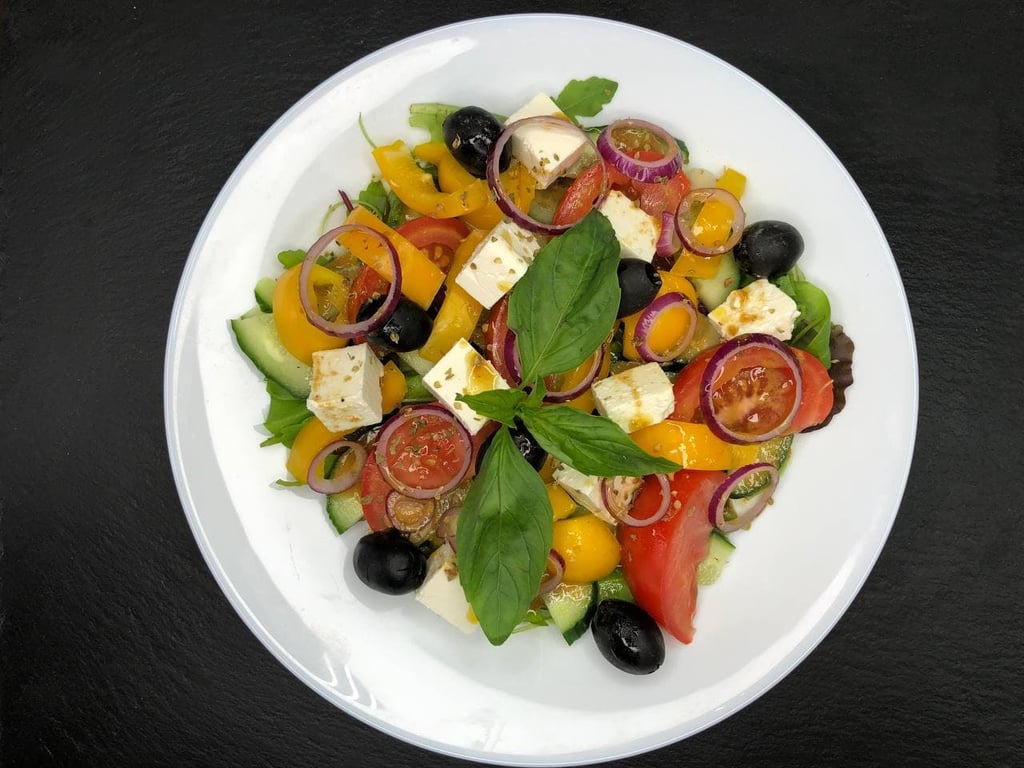 Салат грецький 300гр