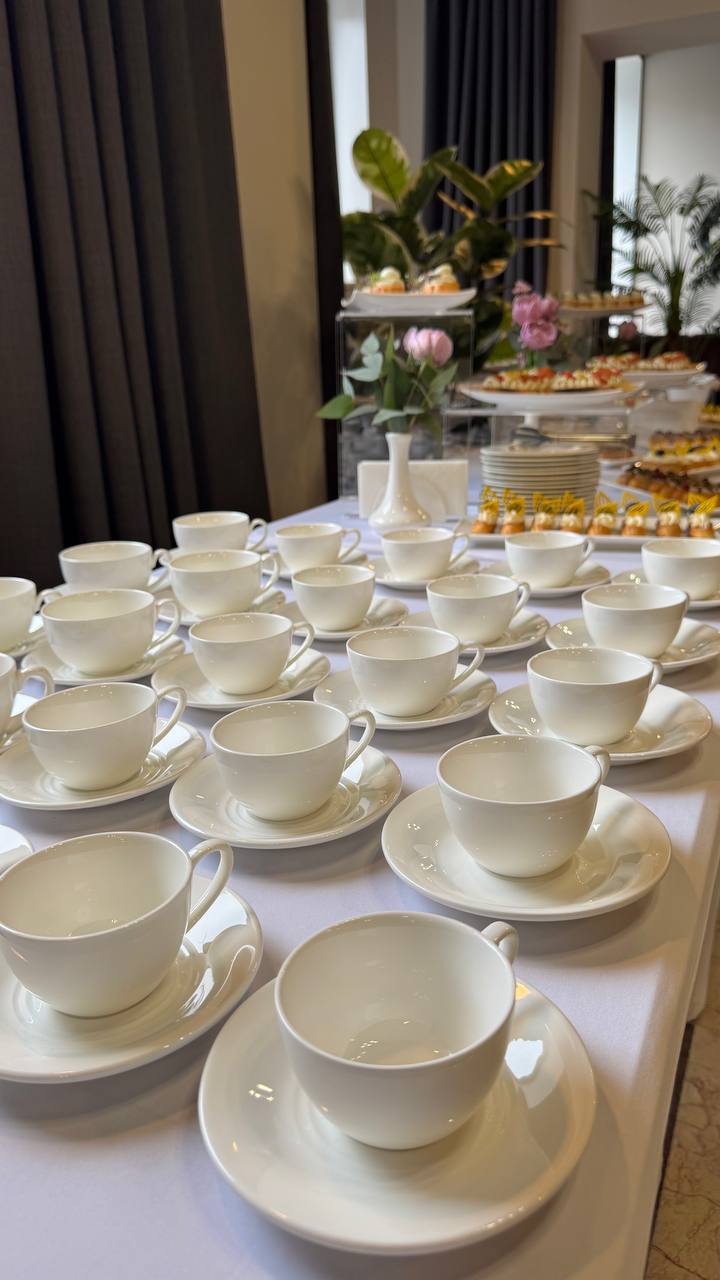 Комплекс доставки з сервіруванням для кава-брейків