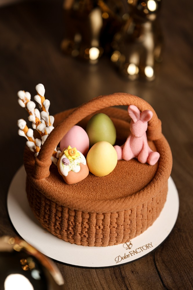 Мусовий торт "Великодній кошик"
