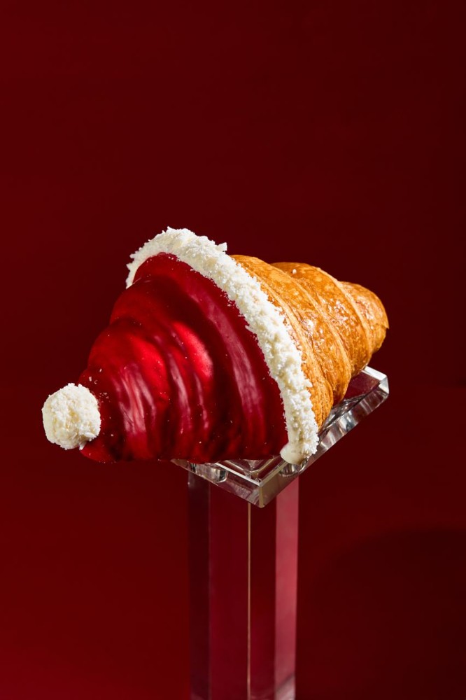 Круасан "Полуниця-Базилік"