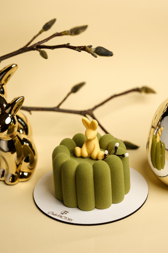 Мусовий торт "Фісташка-малина"