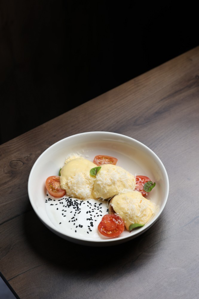 Сирники солоні з грецьким йогуртом