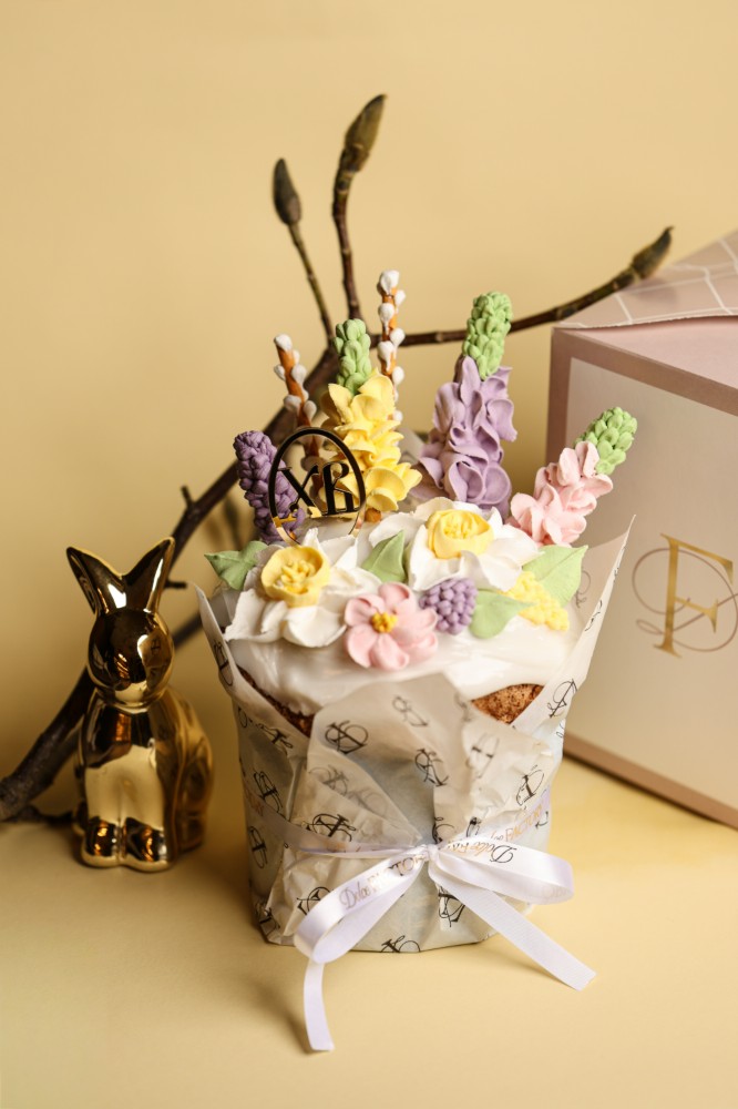 Паска "З квітами та вербою"