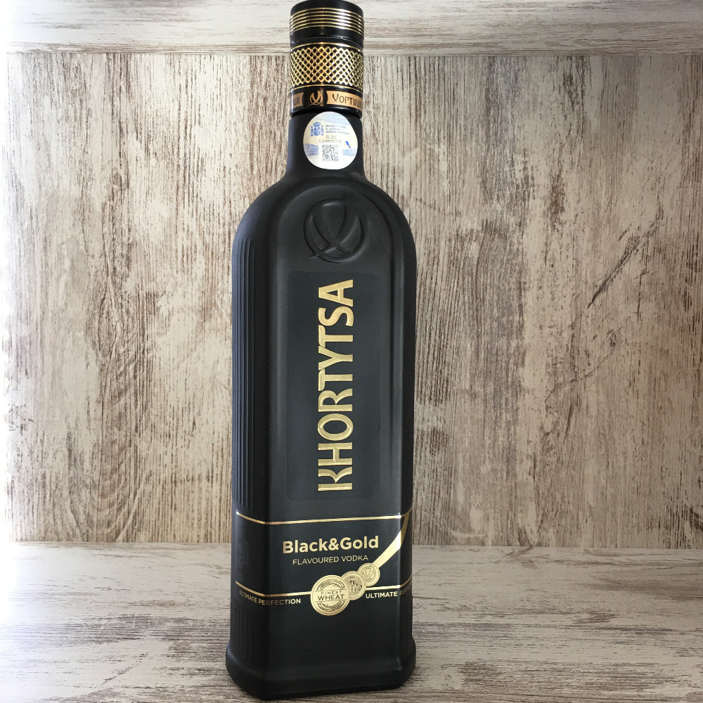 Хортиця Black&Gold 0.5л / Vodka Khortytsa Black&Gold 0.5l