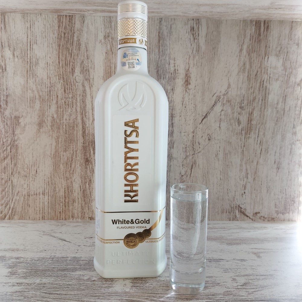 Хортиця White&Gold 50мл / Vodka Khortytsa White&Gold 50ml