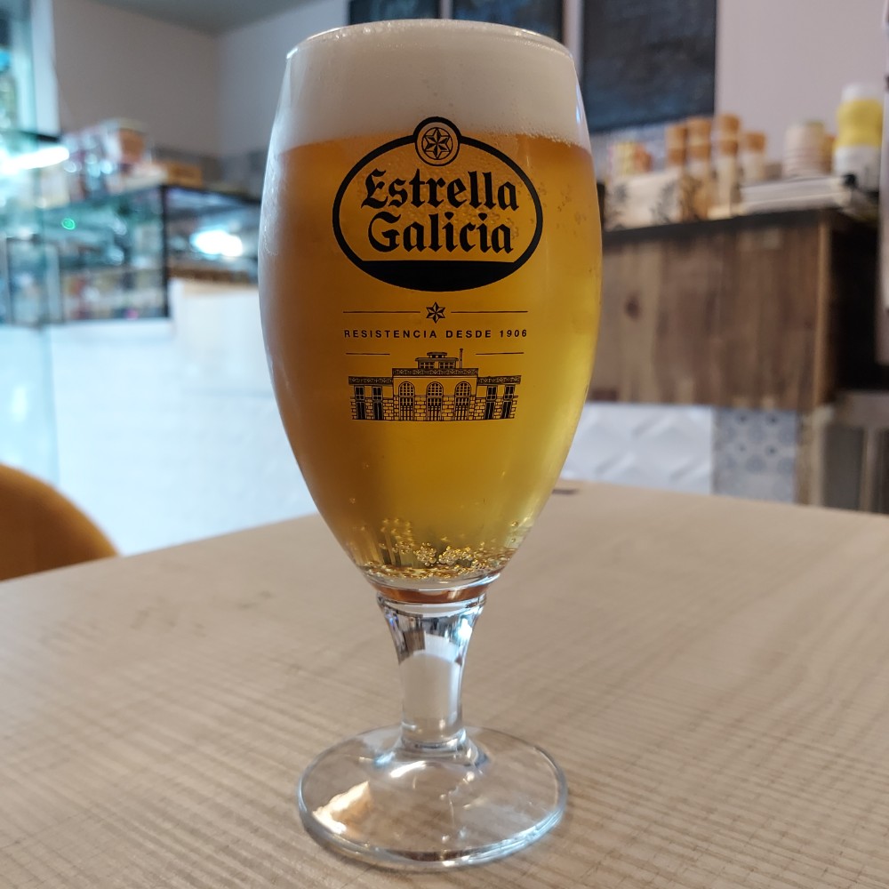 Estrella Galicia de barril 300