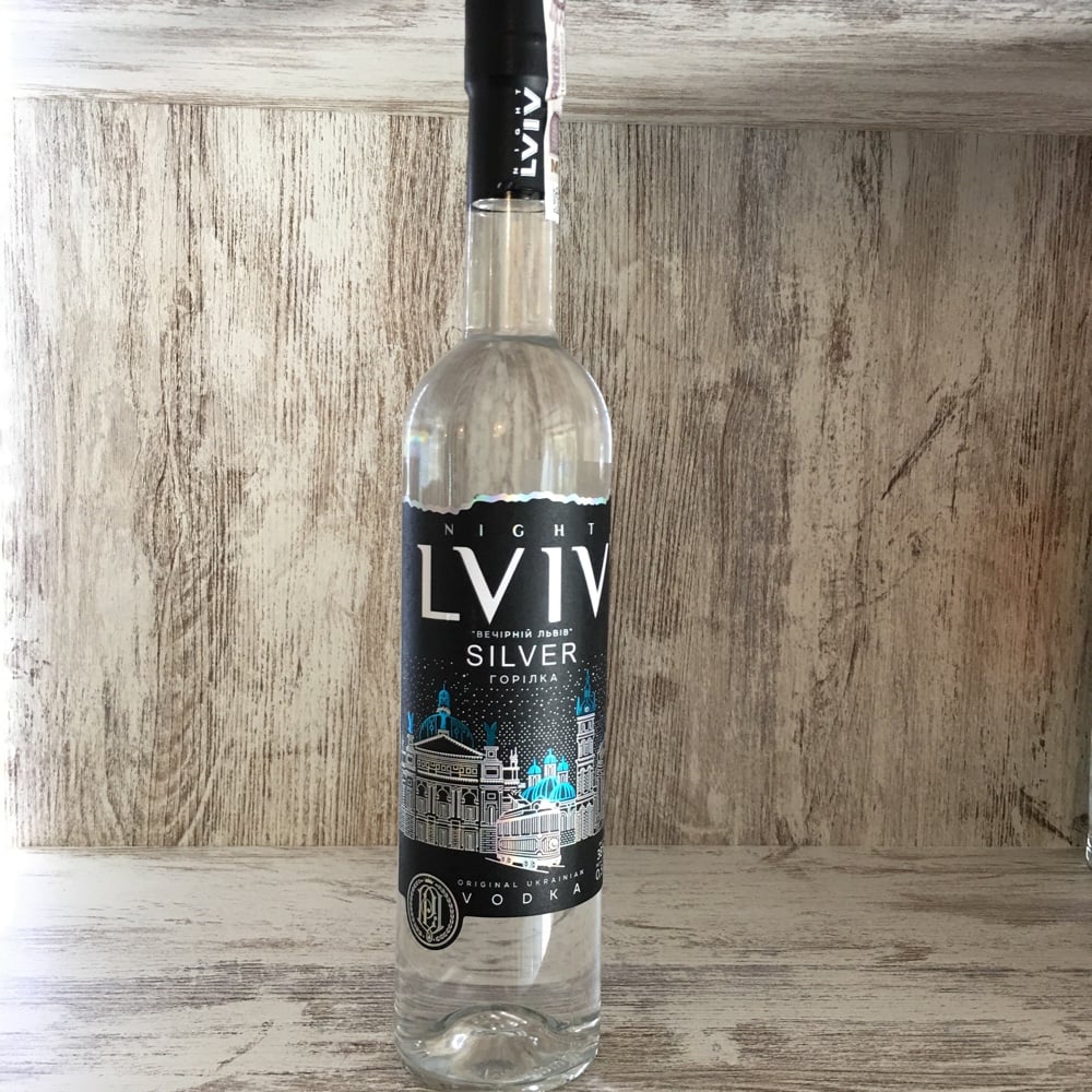 Львівська Ніч Срібна 0.5л / Vodka Viejo Lviv Silver 0.5l