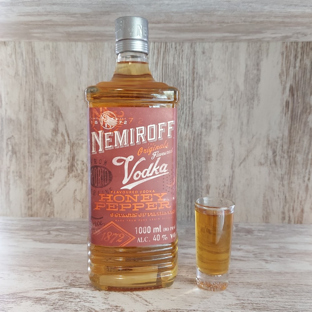 Немирів з перцем 30мл / Vodka Nemiroff con miel y pimiento 30ml