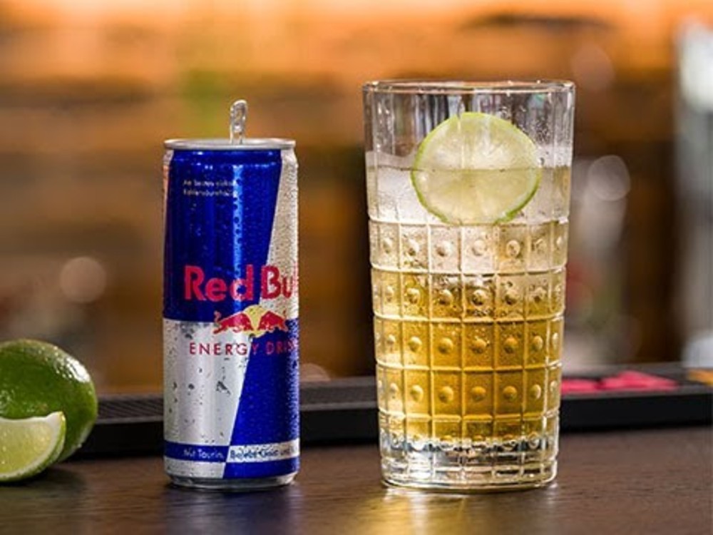 რედბული და არაყი • Vodka Red bull