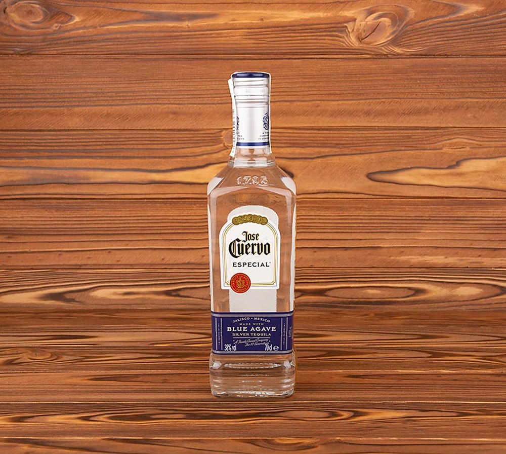 Текіла Cuervo Especial