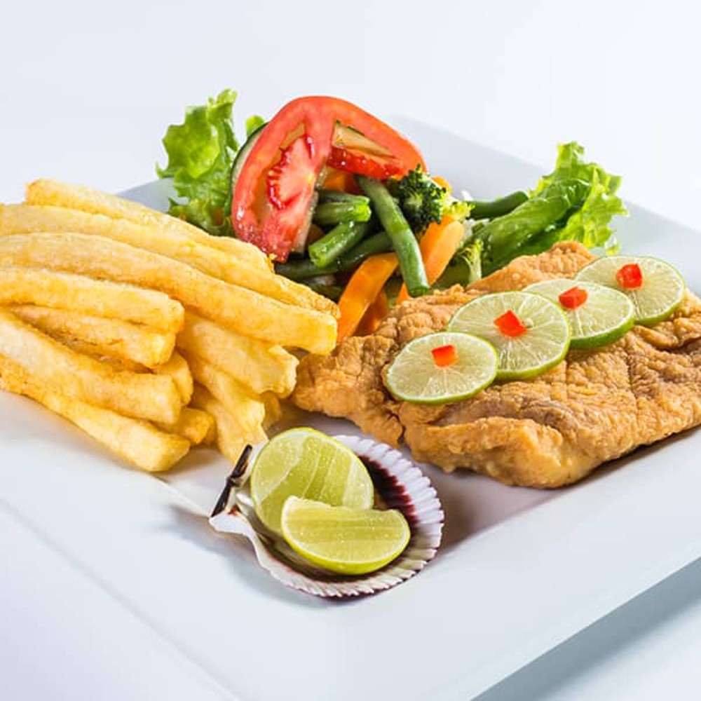 Filet de Corvina (Papas Fritas)