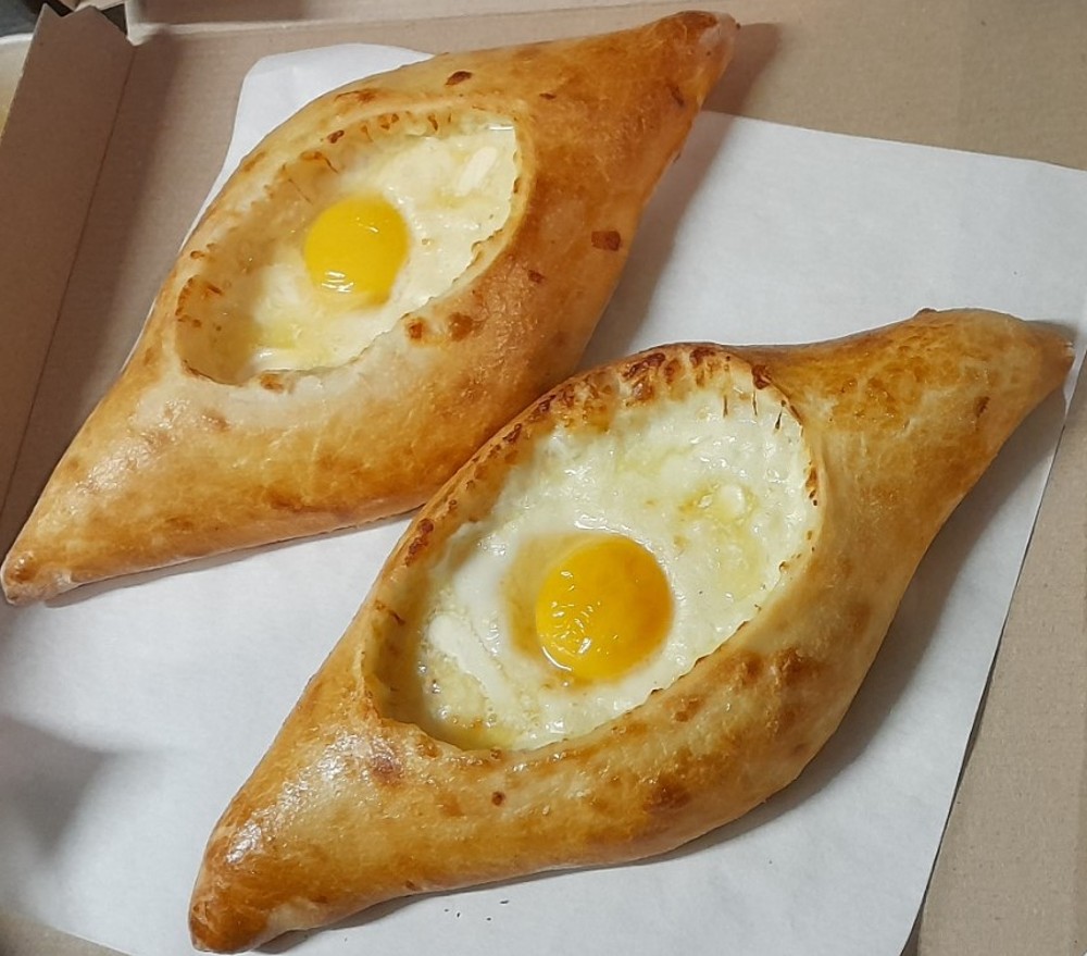 Хачапурі по Аджарскі