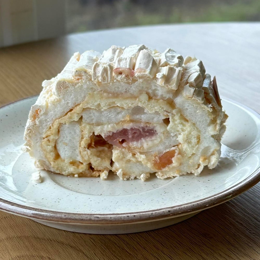 Меренговий Рулет Sweet Kava