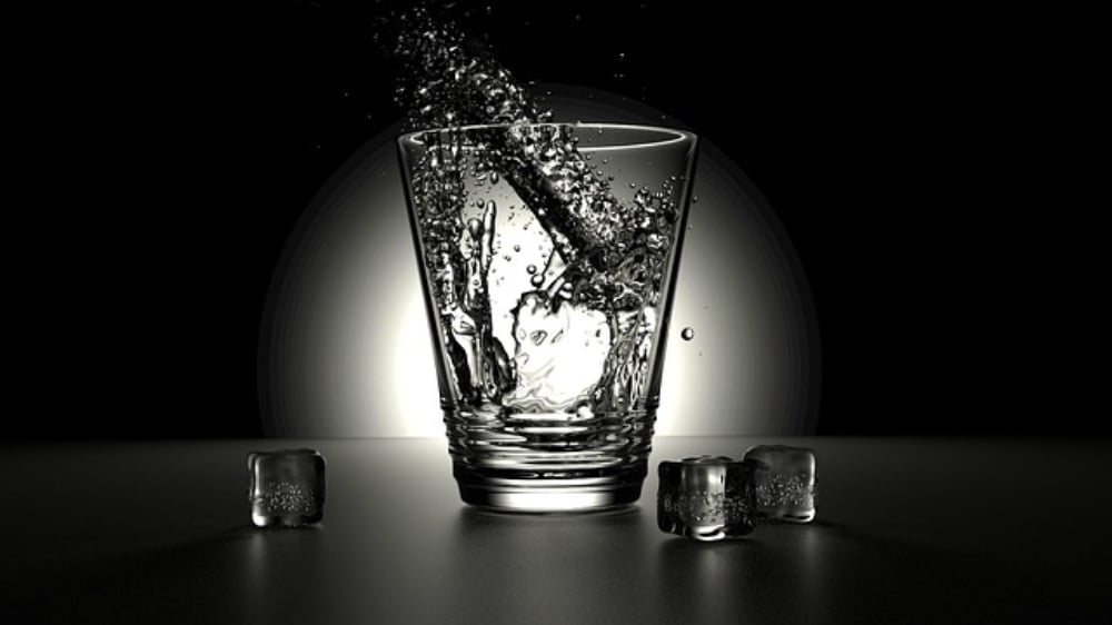 Вода мінеральна Поляна у склі 0.5л