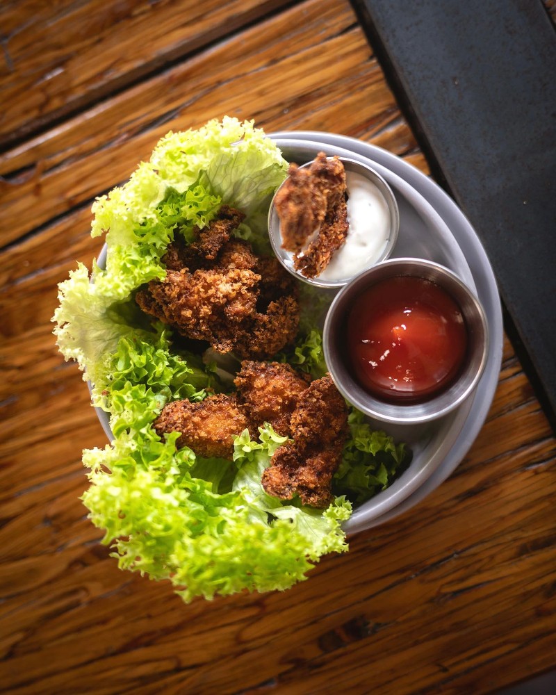 POLLITOS CHIKEN