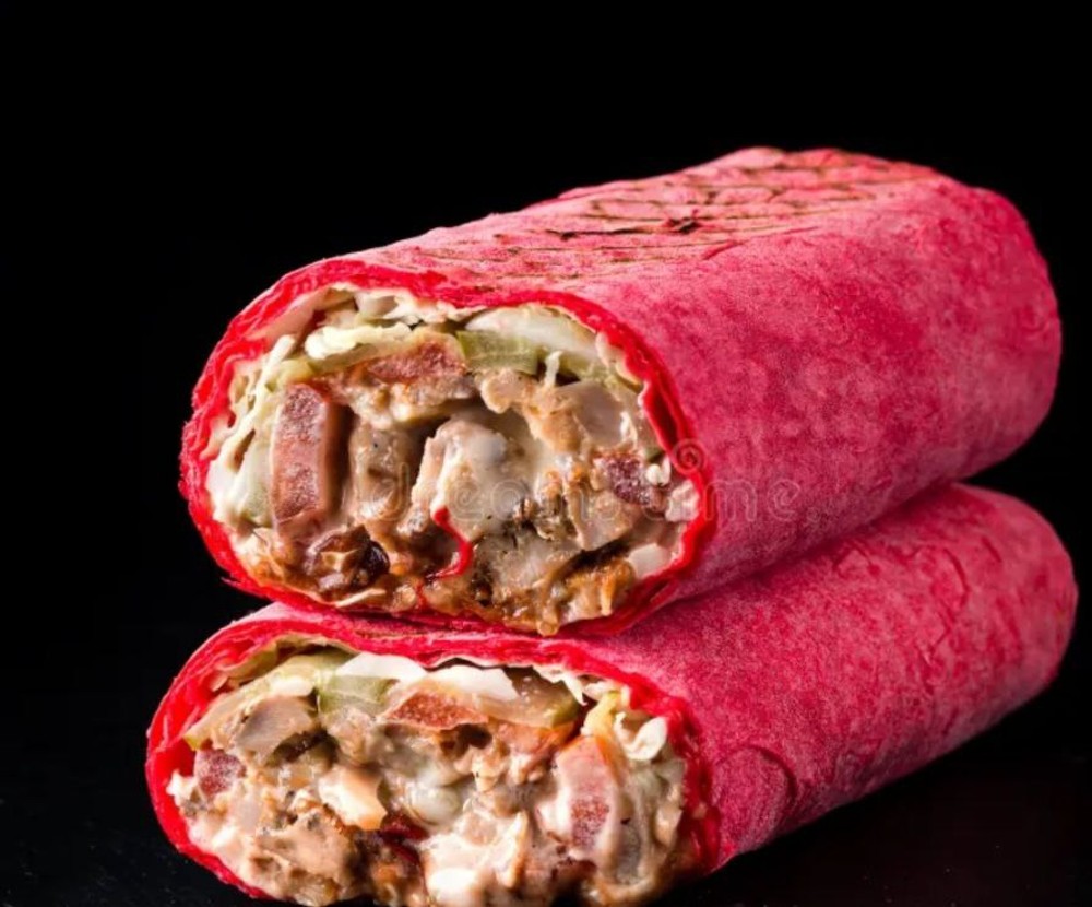 Бурум в червоному лаваші з сиром