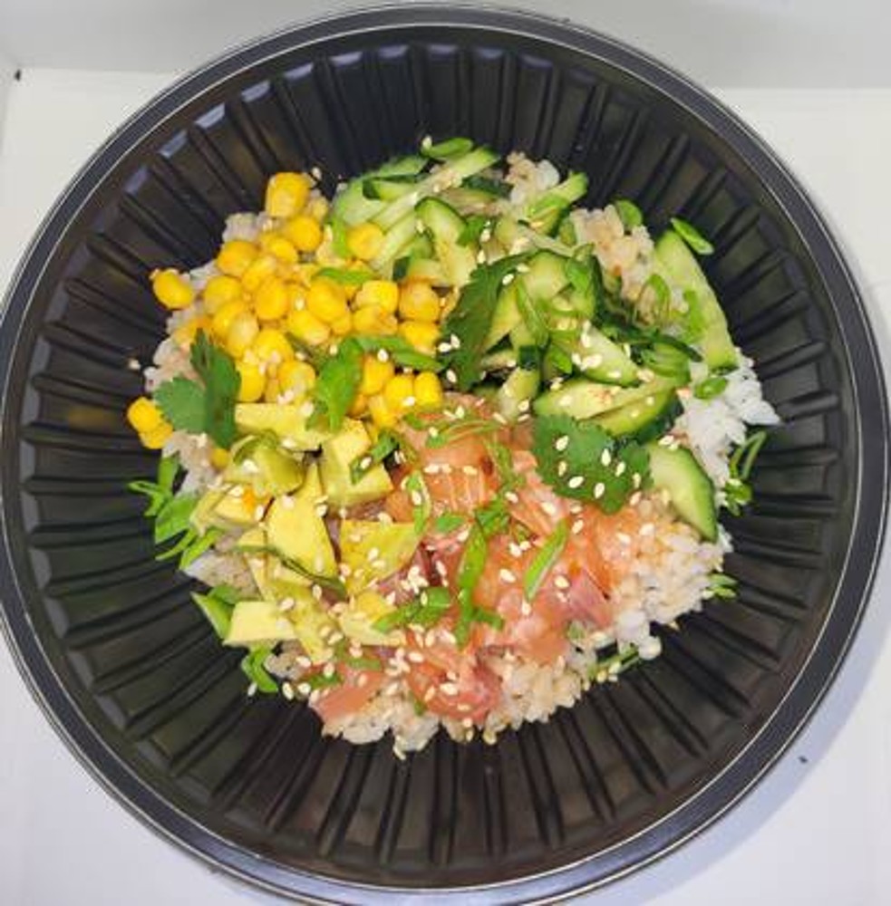 Поке з лососеи
