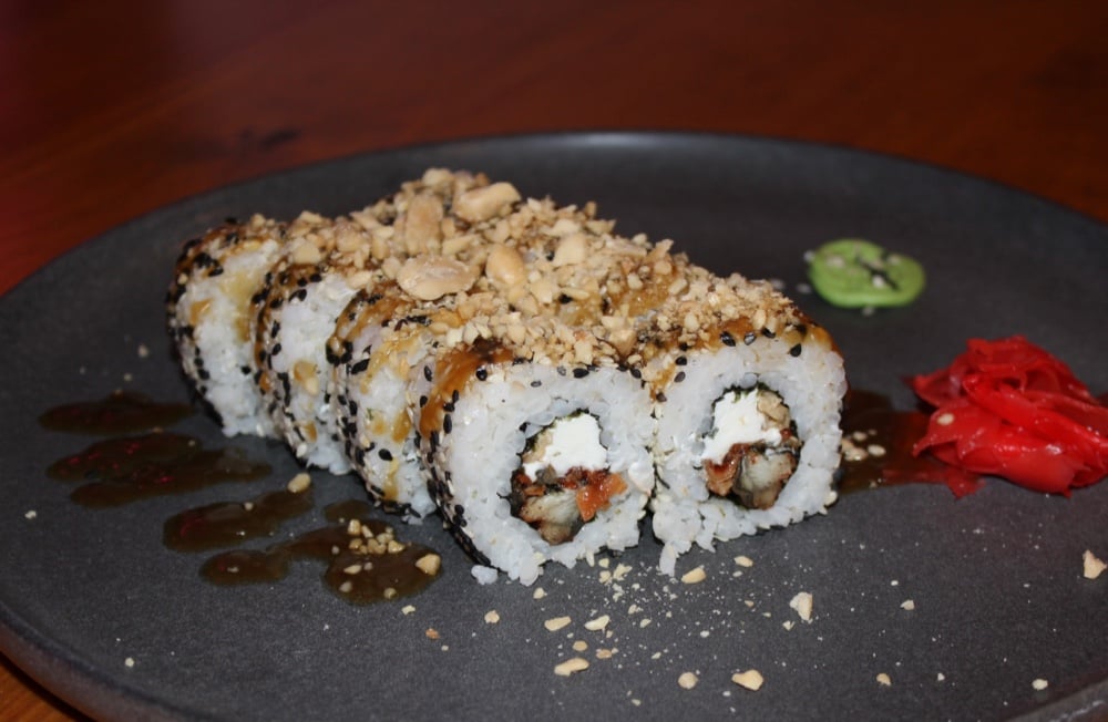 Nuts Eel Roll